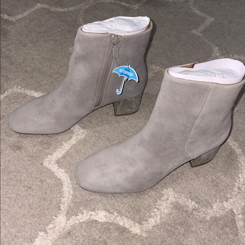Aqua College gray suede ECHO fallen rocks waterproof ankle heeled boots Size 7.5